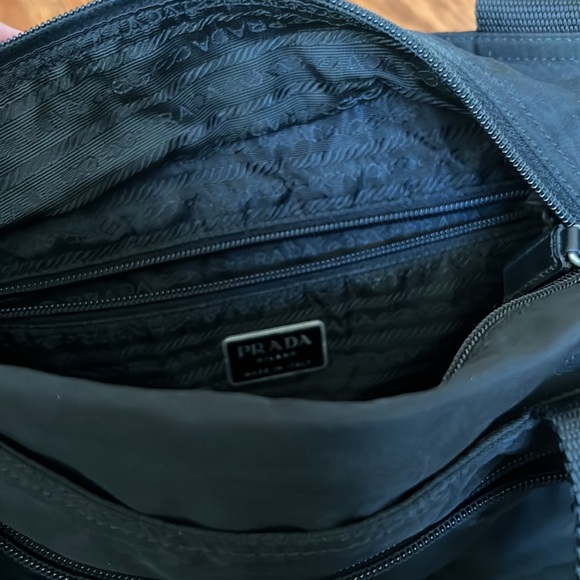 prada bag - Picture 3 of 3